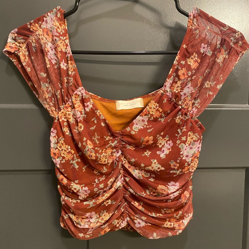 Altar’d State Floral Crop Top